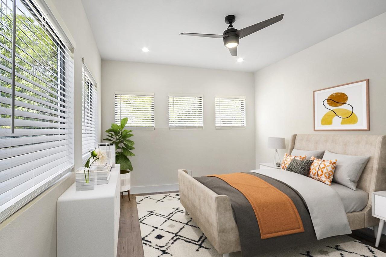 Elegant and updated North Oak Cliff home - Photo 5 of 25