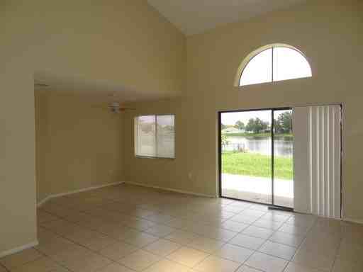 119 Floral Ct - Photo 2 of 12