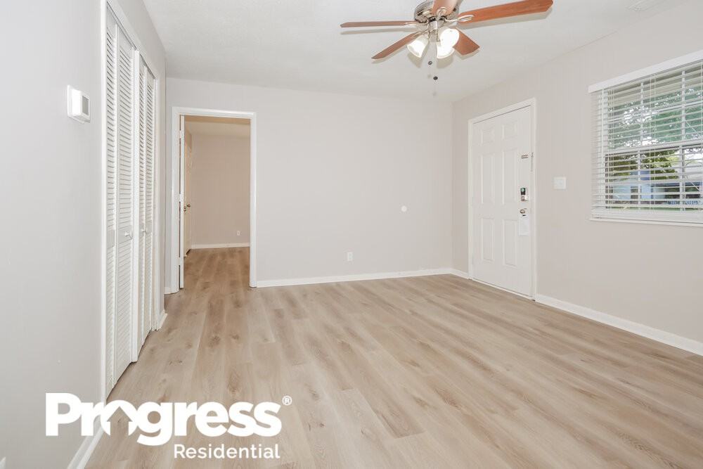 3017 Southwest Dr - Photo 3 of 21