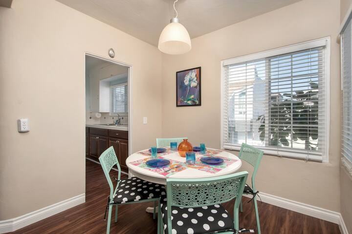 719 Whiting Court #719 - Photo 4 of 19