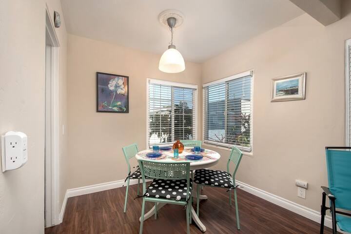 719 Whiting Court #719 - Photo 6 of 19