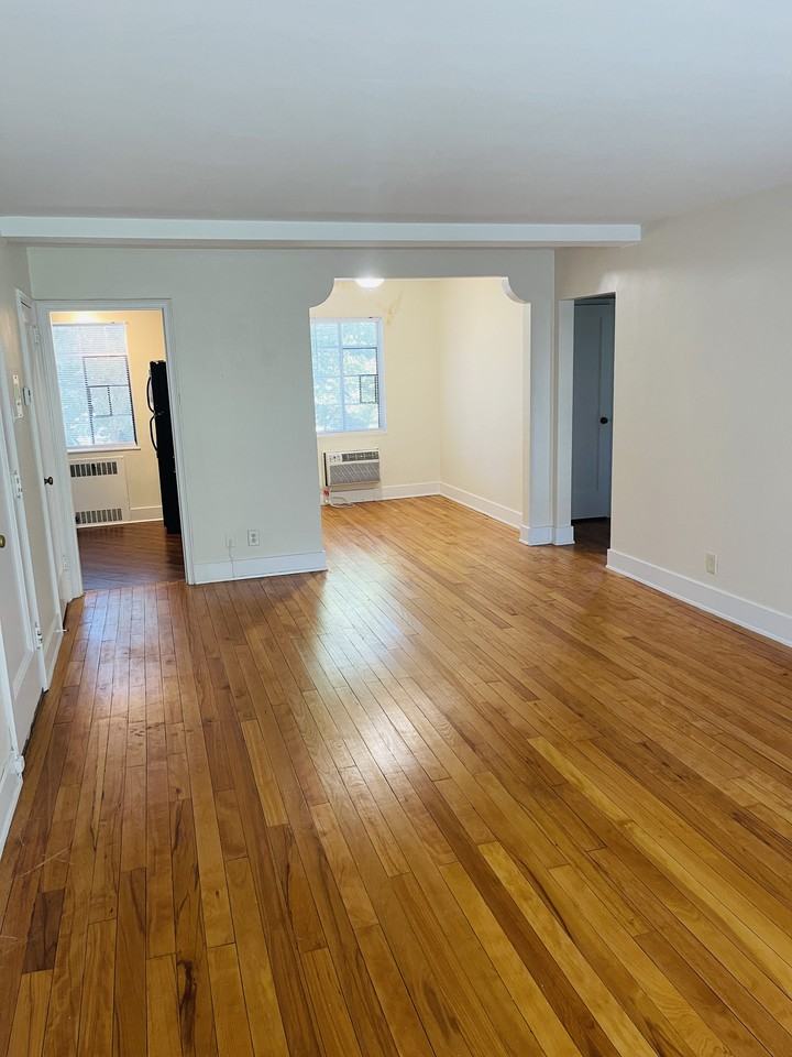 30 Lexington Ave #20-3B - Photo 2 of 11