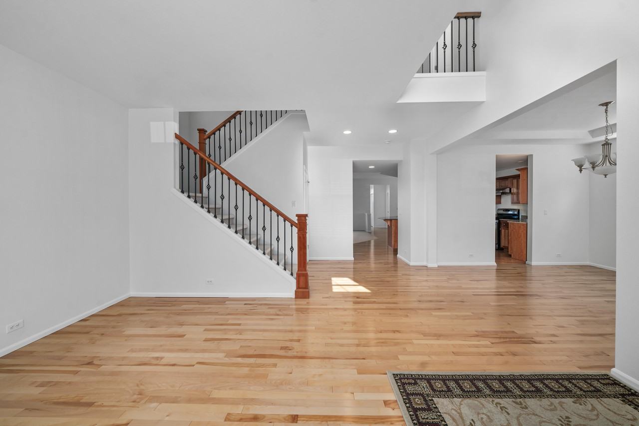 3196 Ne Magnolia St - Photo 3 of 39