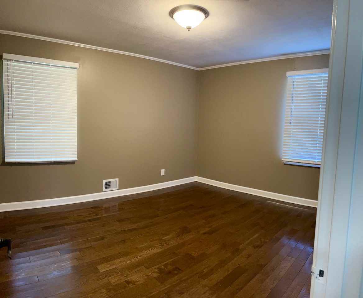 112 Andover Cir - Photo 3 of 14