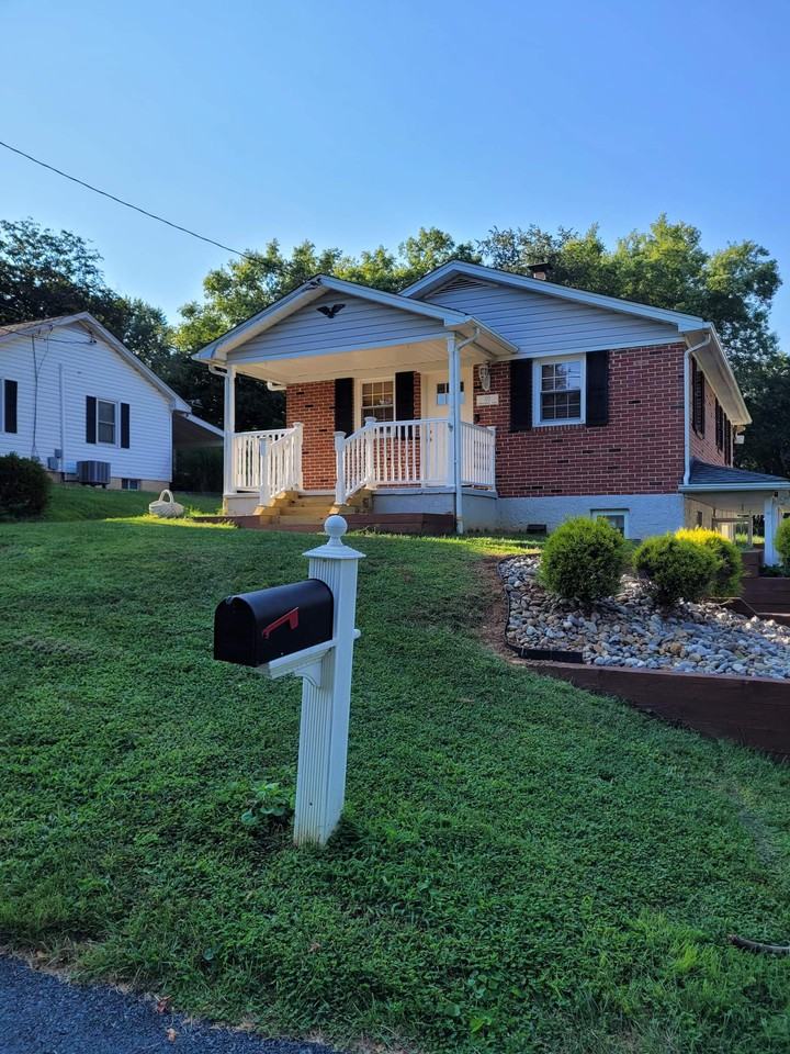 120 Schoolhouse Rd - Photo 2 of 17