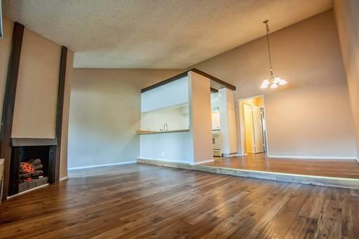 6738 Independence Ave #105 - Photo 3 of 9