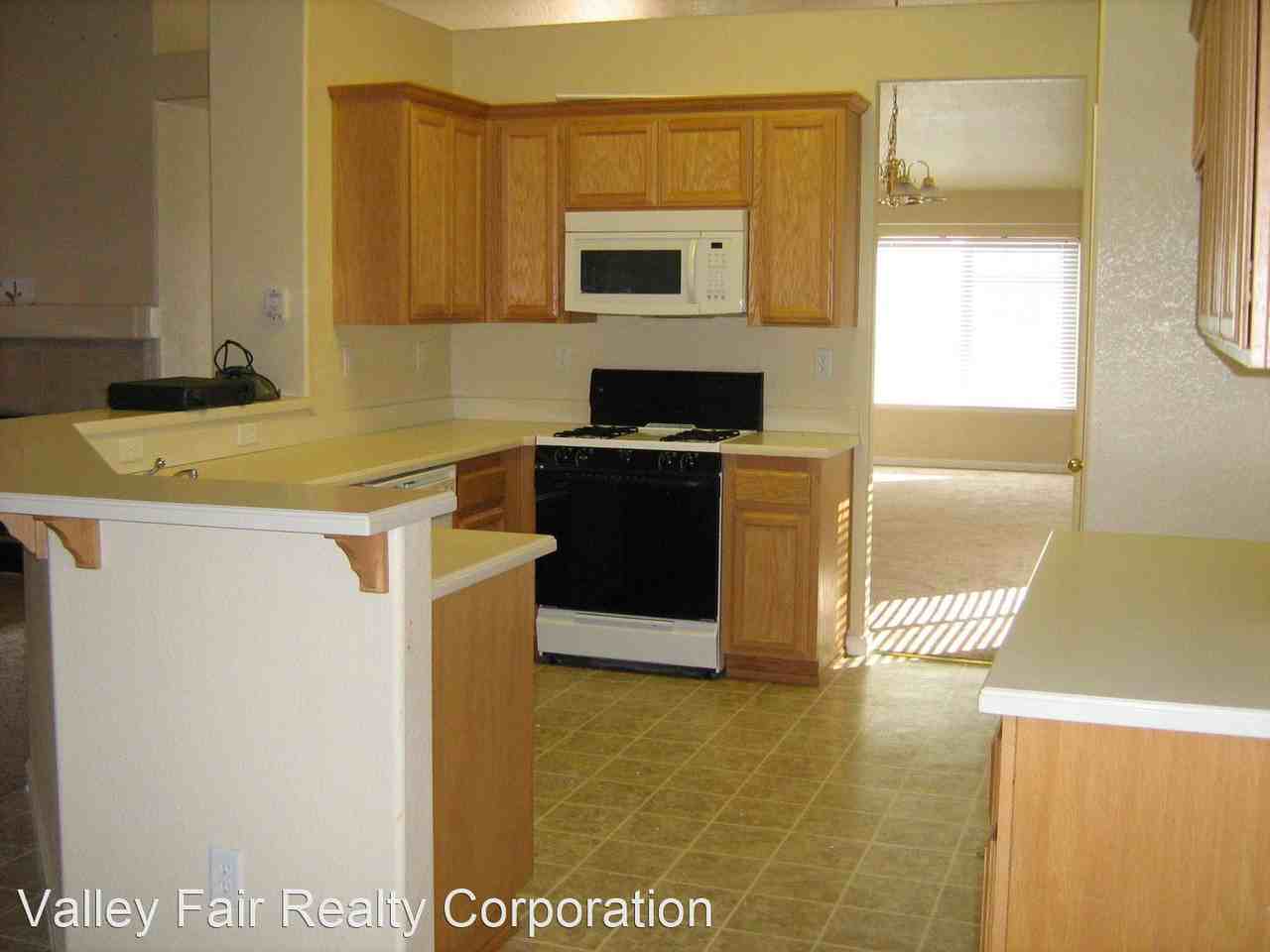 JODI DR/ZACHARY DR - Photo 3 of 6