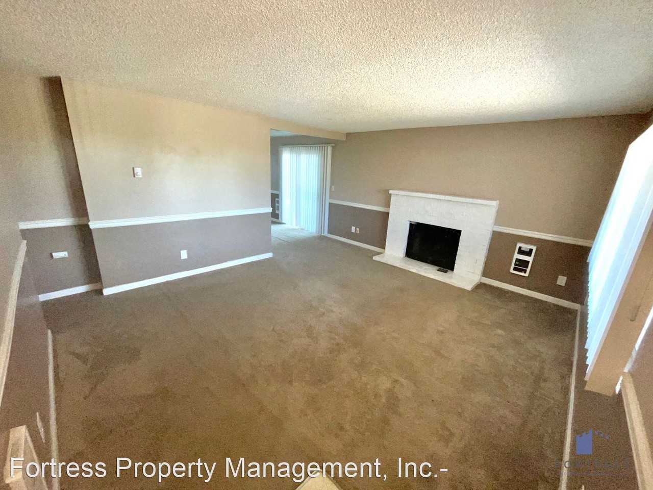 3015 - 3021 SE 6th Ave. - Photo 2 of 12