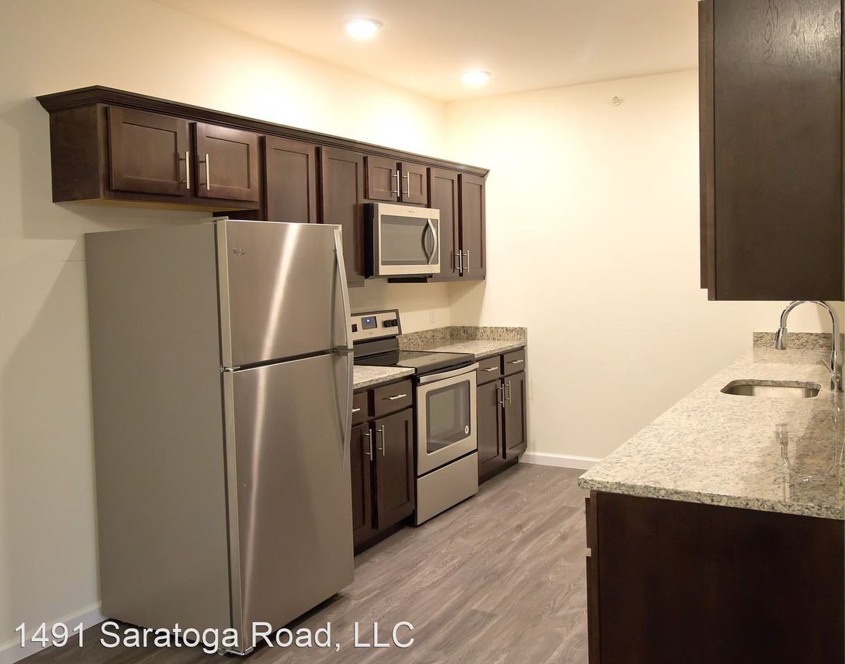 5 Mile Square Apartments - Photo 2 of 12