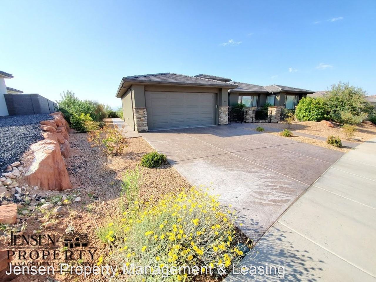 665 W Fairway Dr - Photo 3 of 48