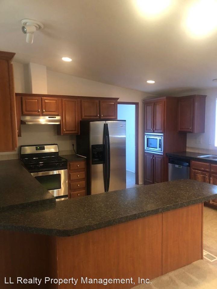 1180 Fort Churchill St - Photo 3 of 12