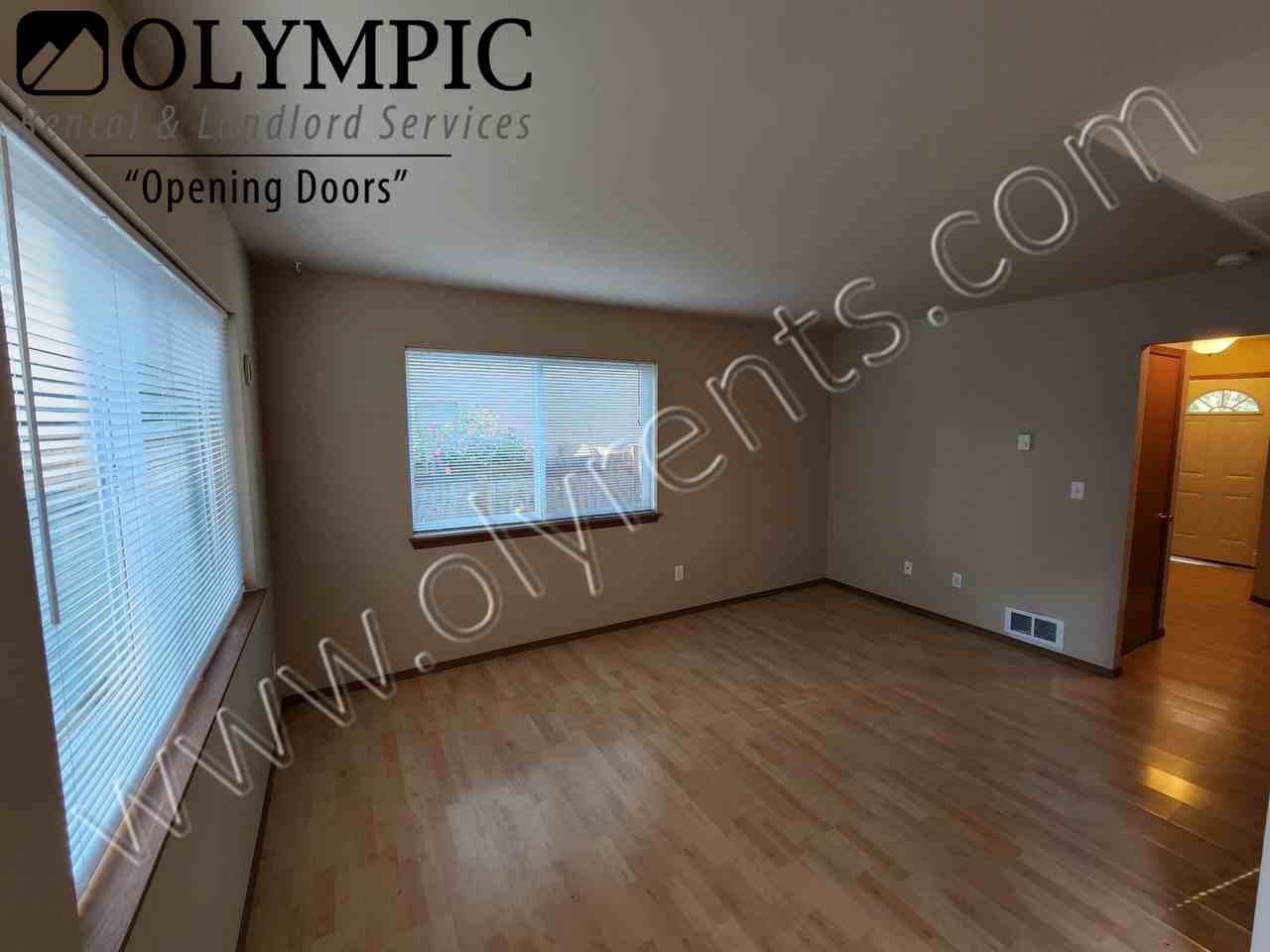 520 N 4th Ave SW - Photo 2 of 13