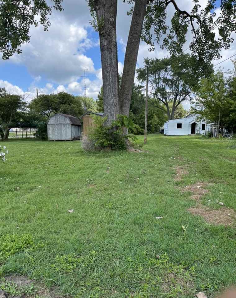 211 Maple Street - Photo 3 of 5