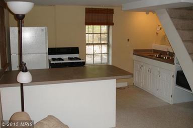 1248 N Stuart St - Photo 3 of 7