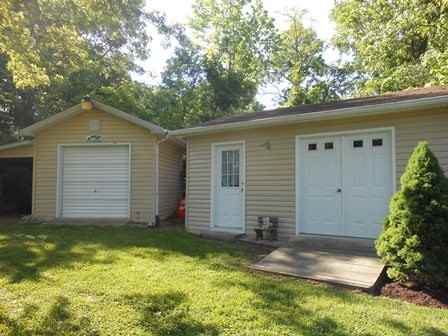 42444 Clover Hill Rd - Photo 3 of 10