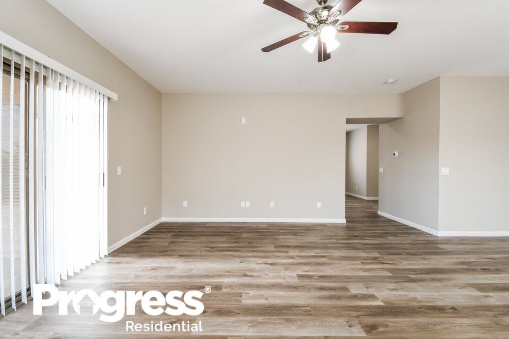 16408 N Naegel Dr - Photo 3 of 16