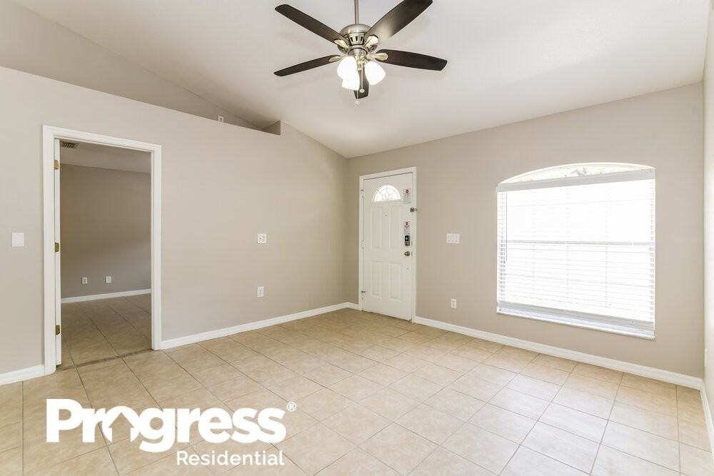 632 Brooke Ct - Photo 3 of 16