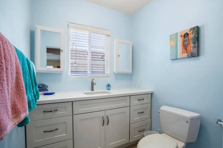 725 Whiting Court #725 - Photo 6 of 19