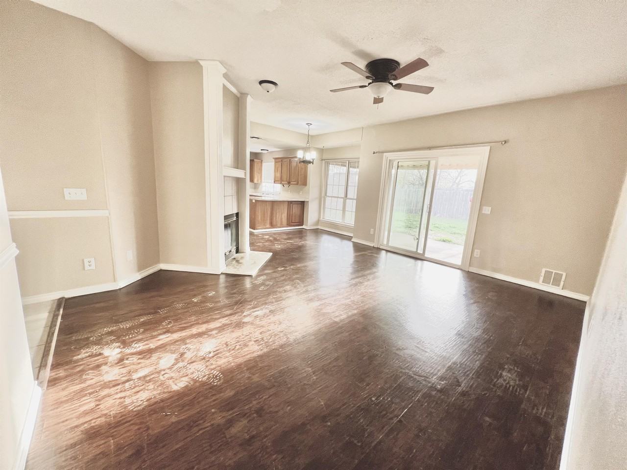 5215 Northview Dr #1 - Photo 3 of 28