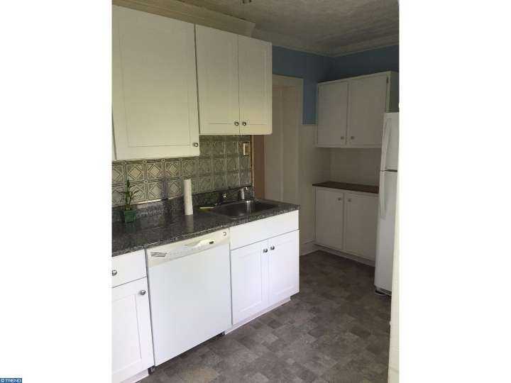 114 Broad St - Photo 3 of 16