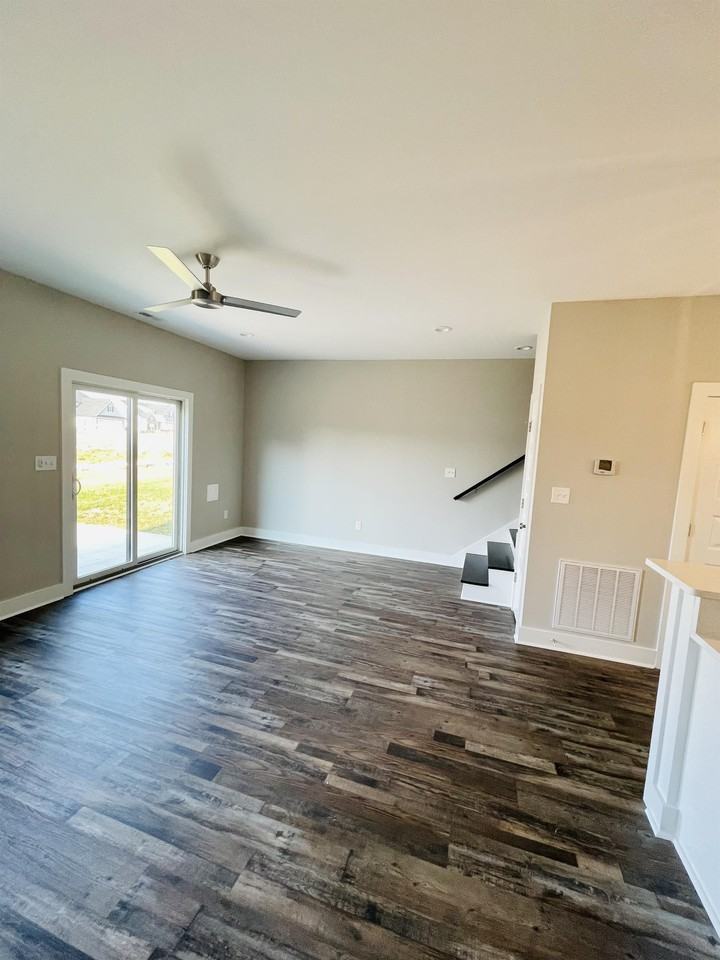 51 Zentry Pl #1 - Photo 4 of 17