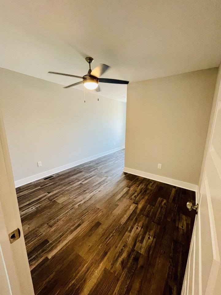 51 Zentry Pl #1 - Photo 7 of 17