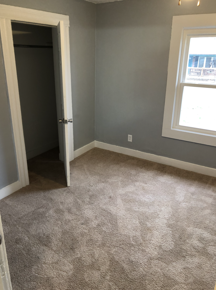 620 Millie Dr Side B #2 - Photo 4 of 8