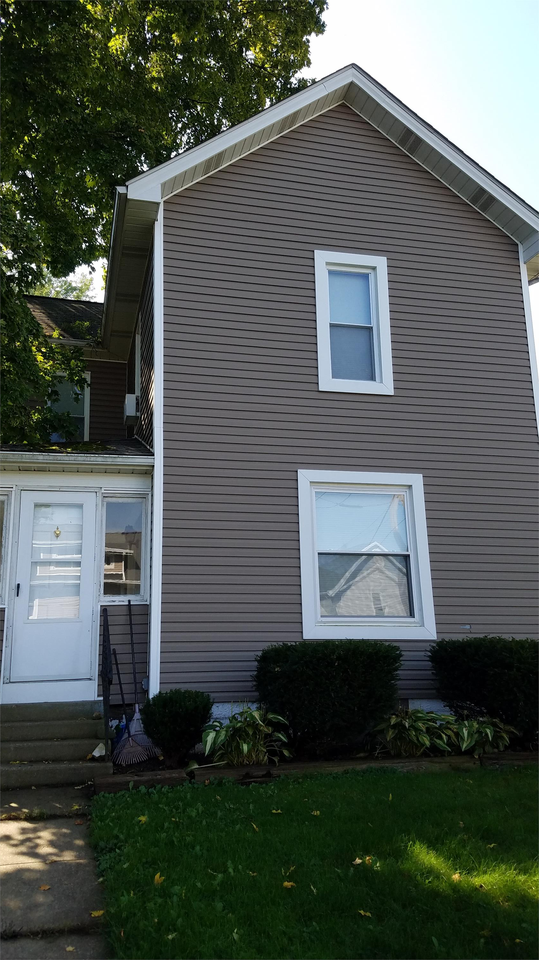 412 Park St #1 - Photo 2 of 15