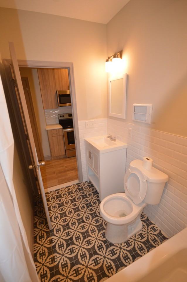 1948 E York St Apt 1b #1B - Photo 6 of 8
