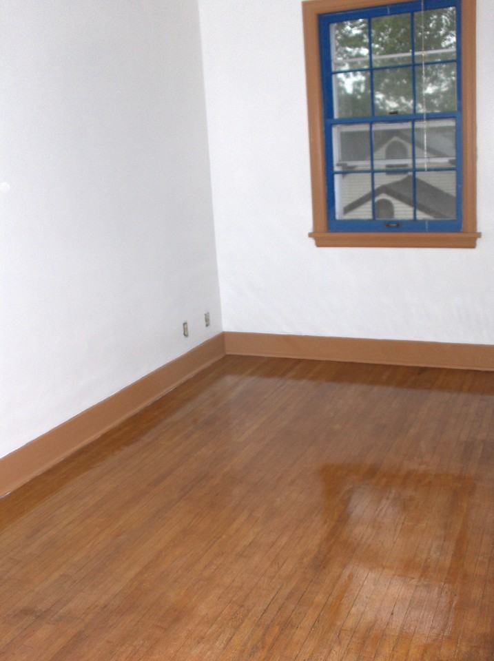 120 Lovejoy Ave - Photo 5 of 11