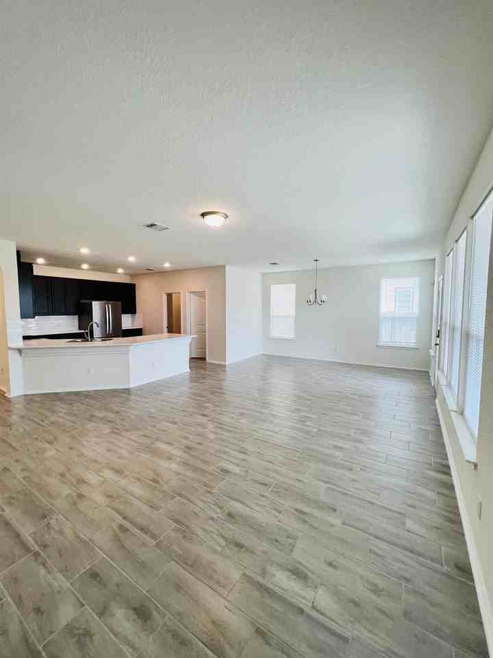 6229 Mantalcino Dr #1 - Photo 6 of 23