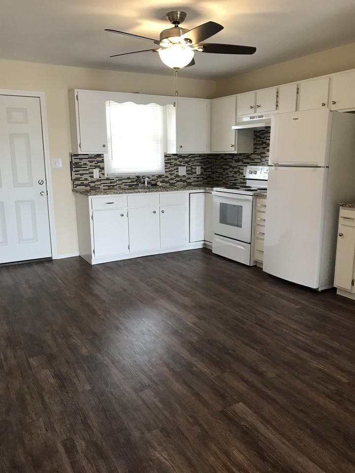 107 S Grant St #2 - Photo 3 of 8