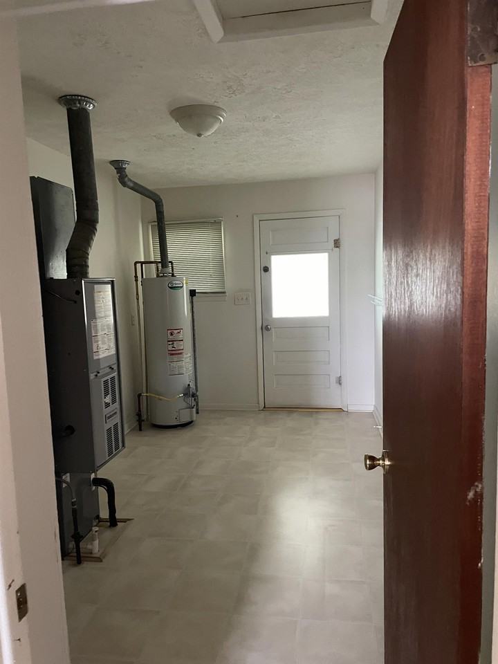 427 S Buckeye St #1 - Photo 5 of 7
