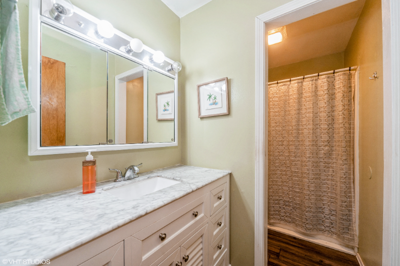 2208 Gabriel Ave - Photo 2 of 4