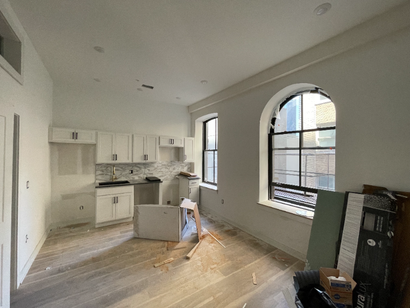 1415 Locust St #4D - Photo 2 of 6