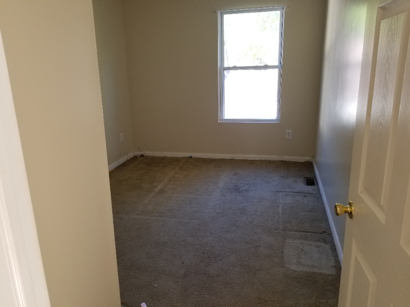 337 Myrtle Ave #B - Photo 3 of 10