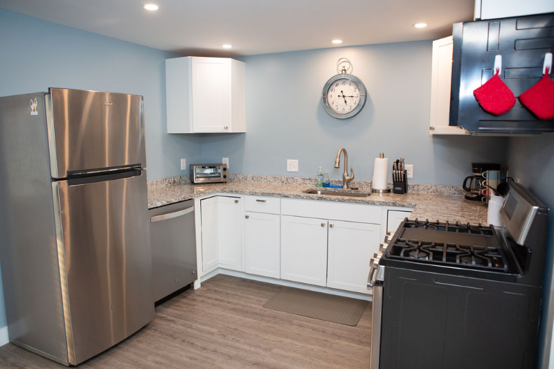 201 Ashworth Ave - Photo 7 of 23