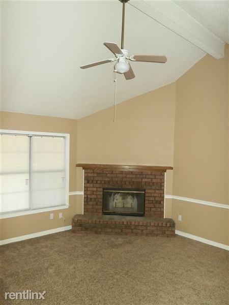 4836 Gadwall Dr W - Photo 2 of 7