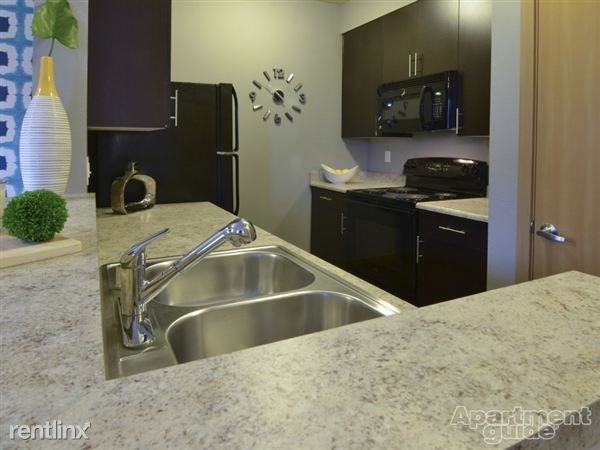 The Sinclair Apartments - Photo 3 of 14