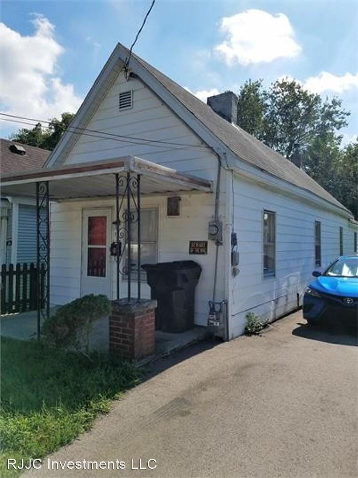 132 Carlisle Ave - Photo 2 of 11