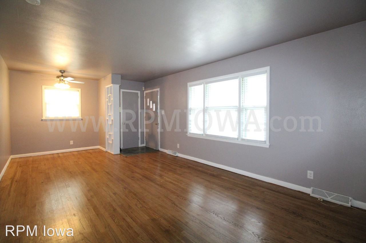 2714 Holcomb Ave - Photo 3 of 20