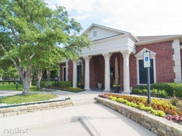 Rosewood Dr - Photo 3 of 14