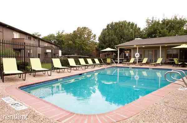 N College Cir - Photo 3 of 23