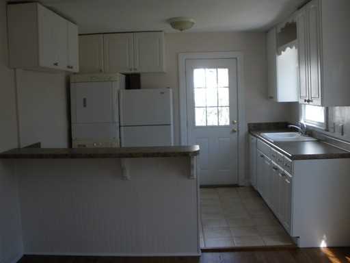 609 Morningside Dr - Photo 3 of 11