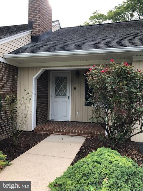 415 Eagle St - Photo 2 of 50