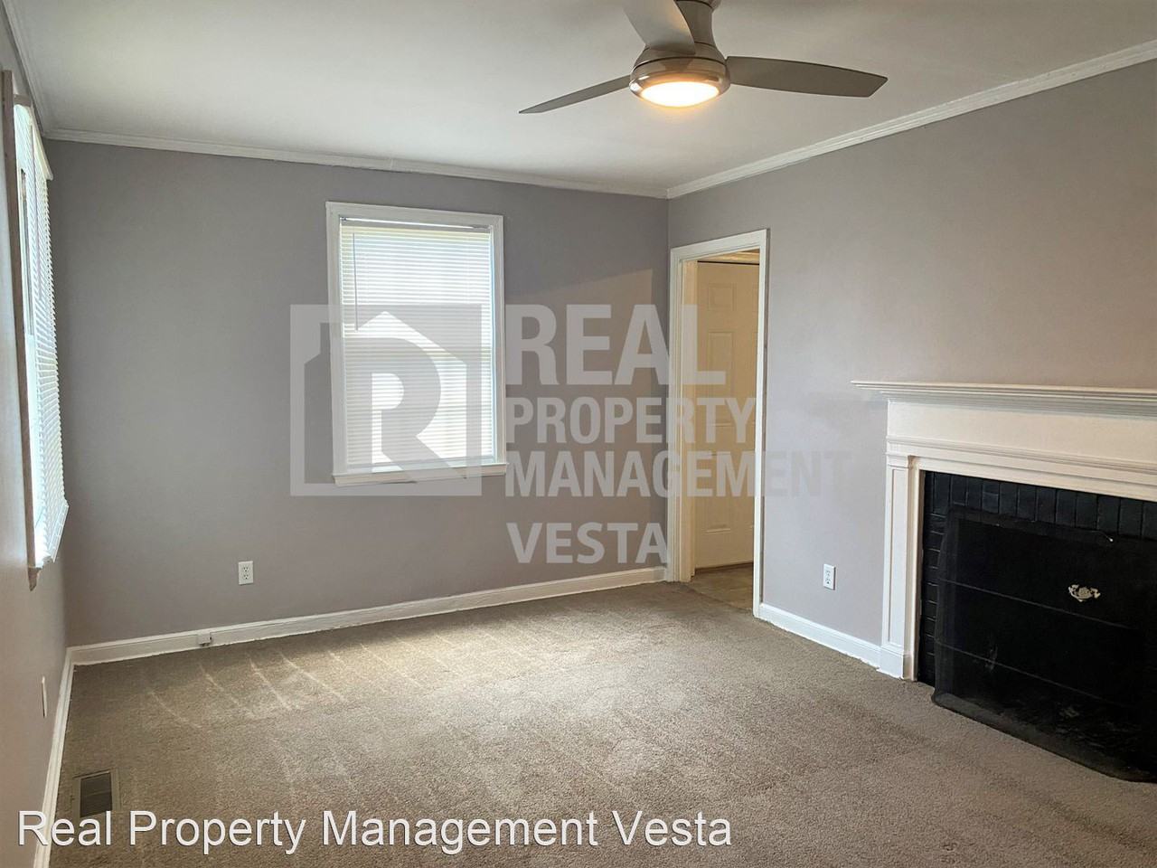 3222 W Mary Dr - Photo 2 of 6
