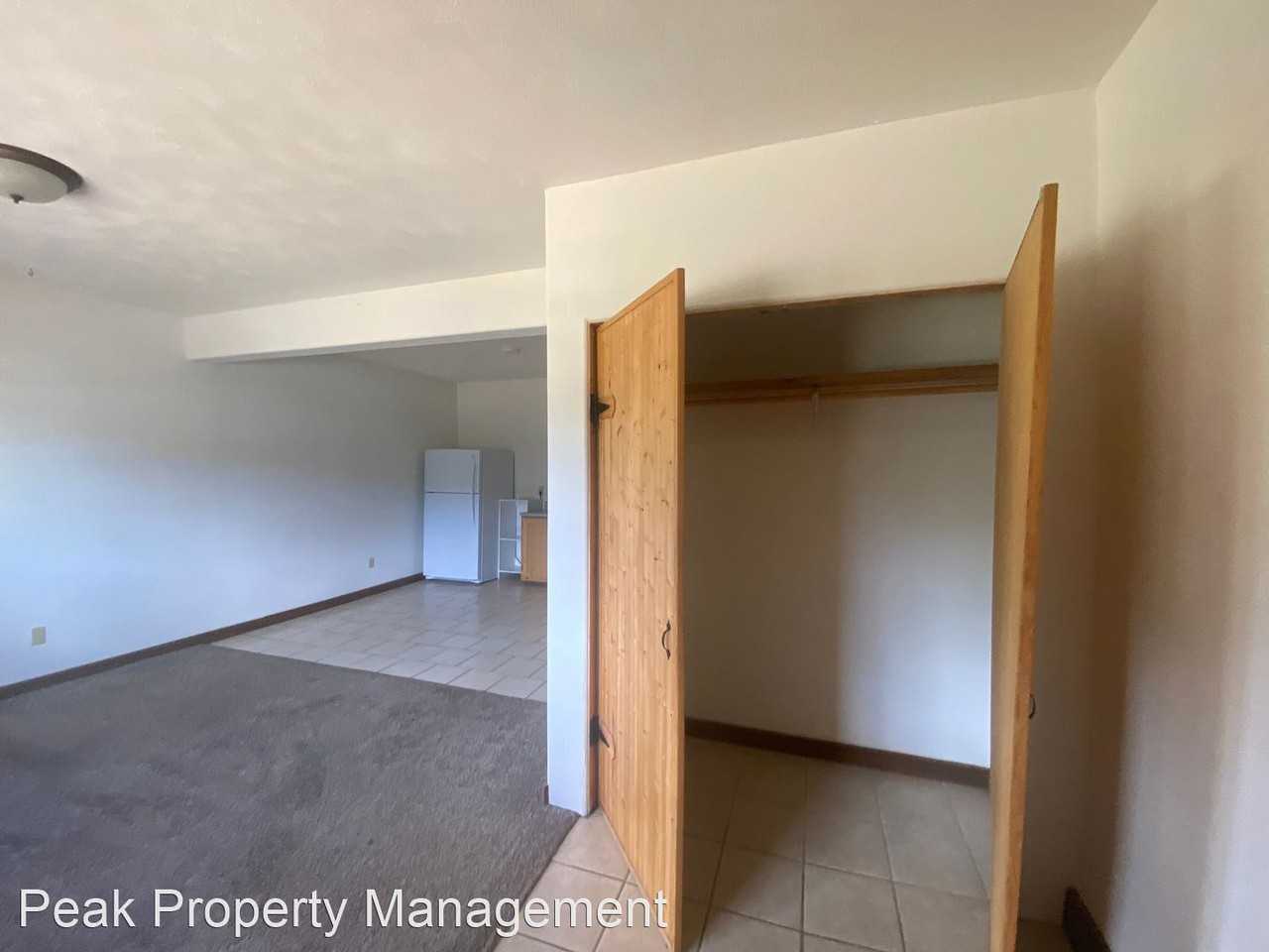 183 Haverly St - Photo 2 of 8