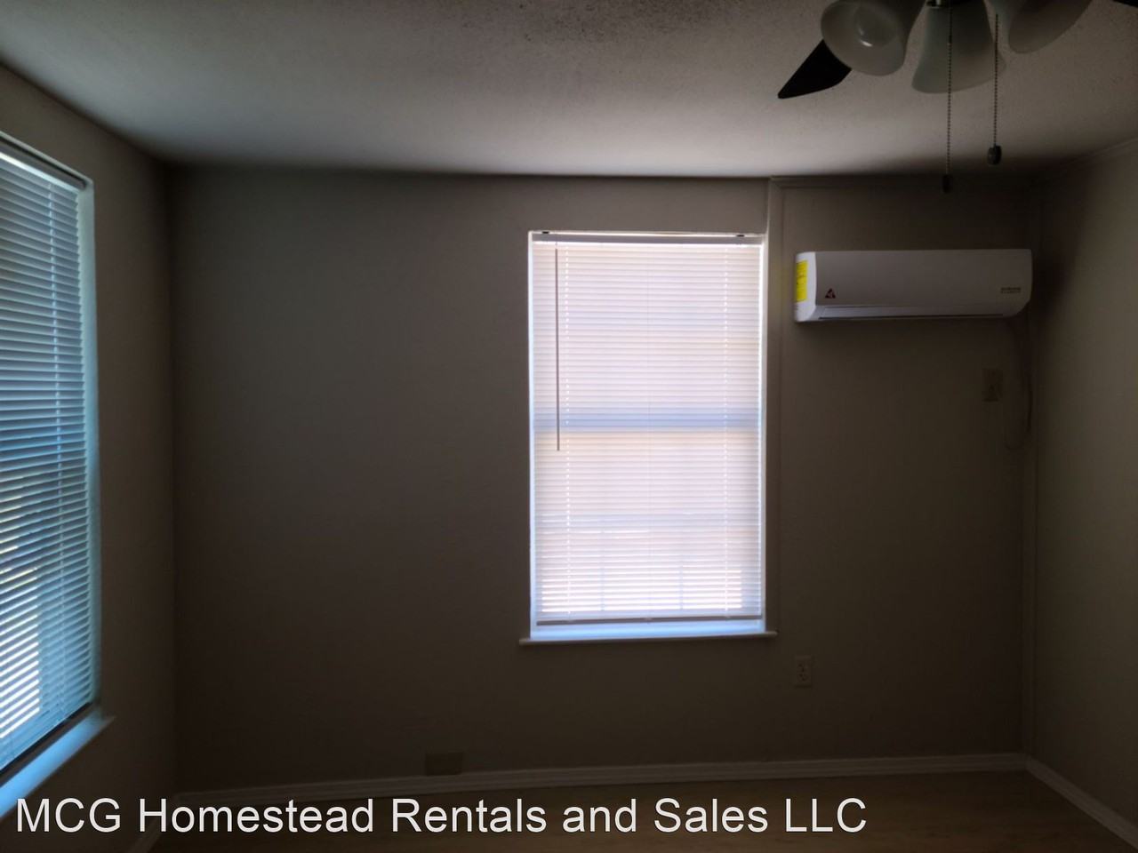 715 1-1/2 W. Avenue C - Photo 2 of 10