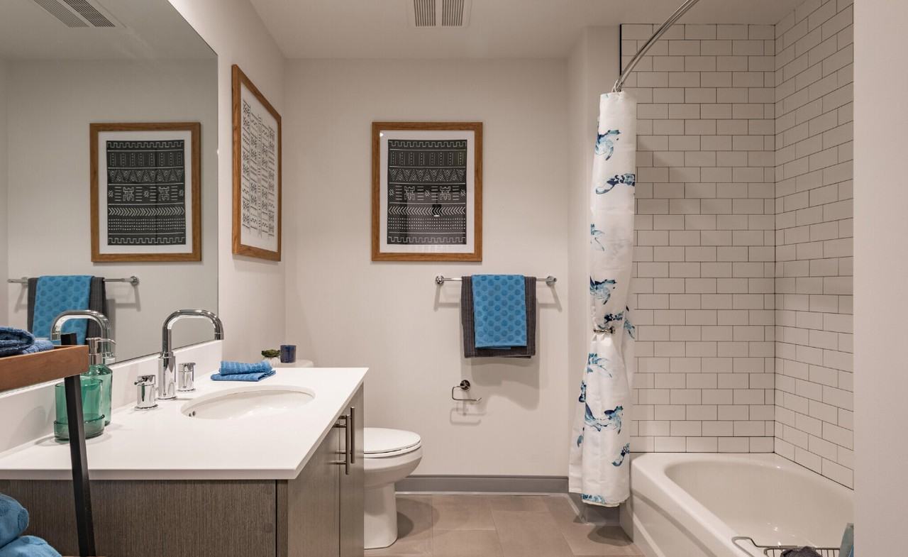 949 W Dakin St #2-2 - Photo 2 of 25