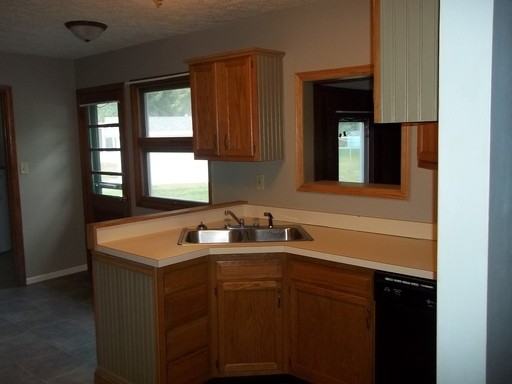 6017 S Elmview Dr - Photo 3 of 5